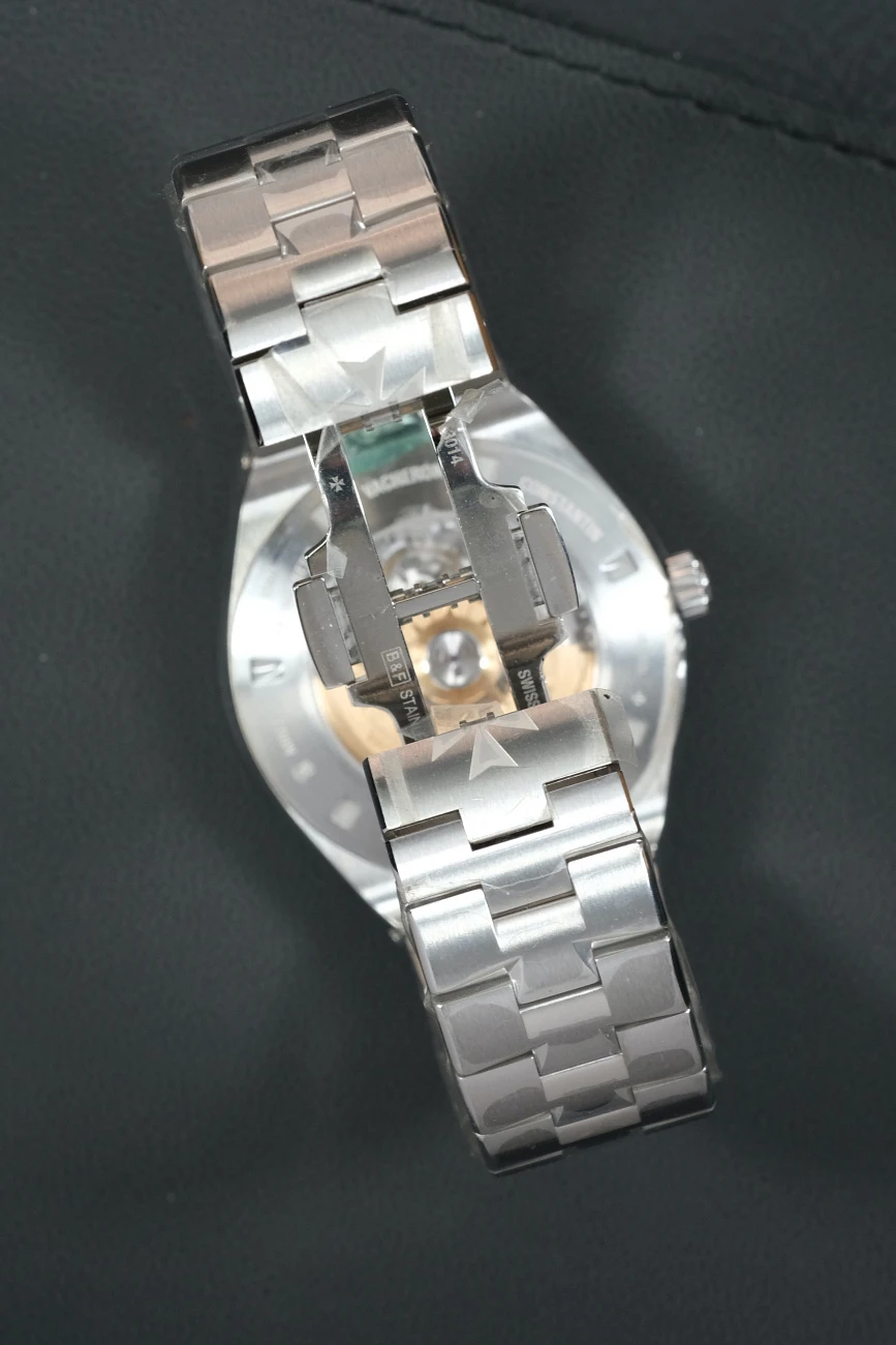 Часы Vacheron Constantin  Overseas Worldtimer  7700V-110A-B172