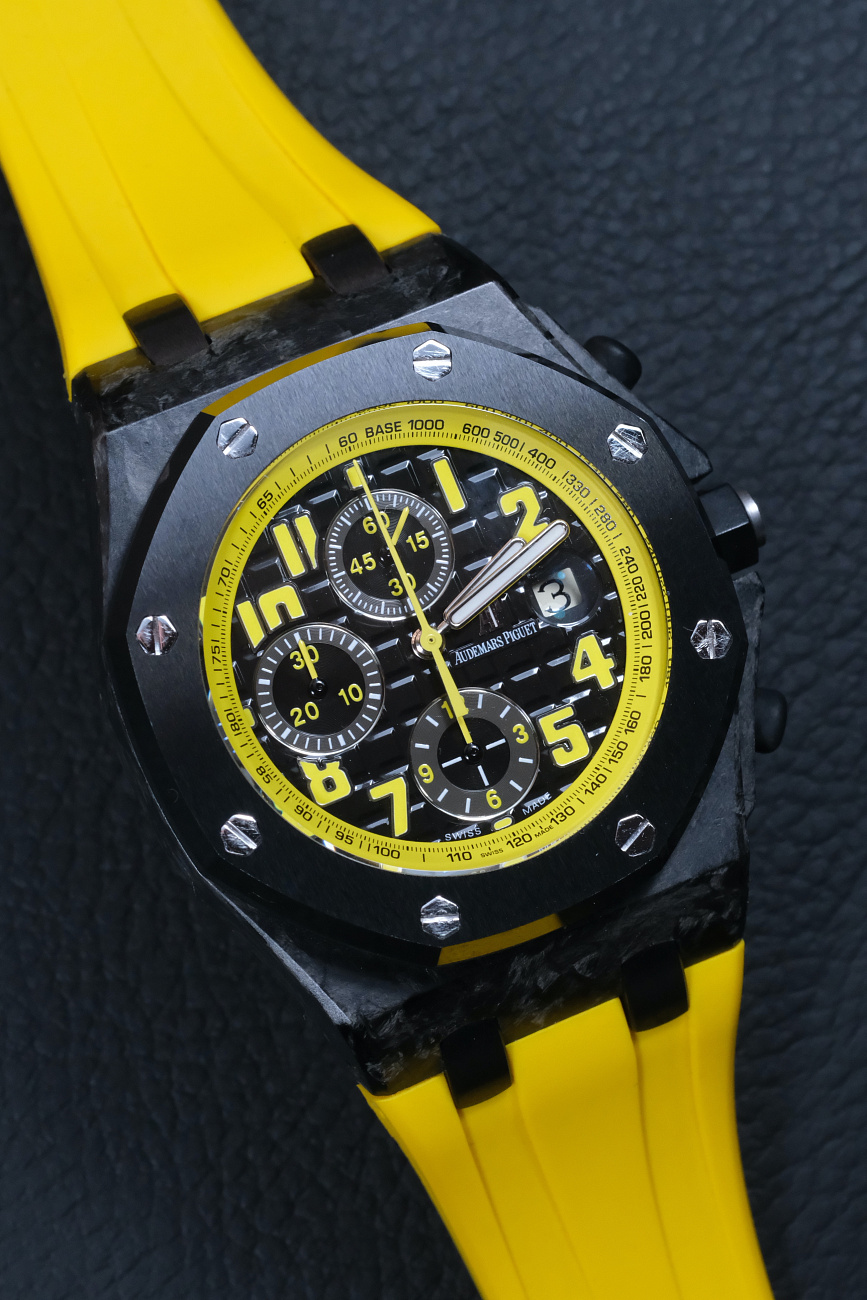 Часы Audemars Piguet  Audemars Piguet Royal Oak Offshore Chronograph 42 Bumblebee  26176FO.OO.D101CR.03