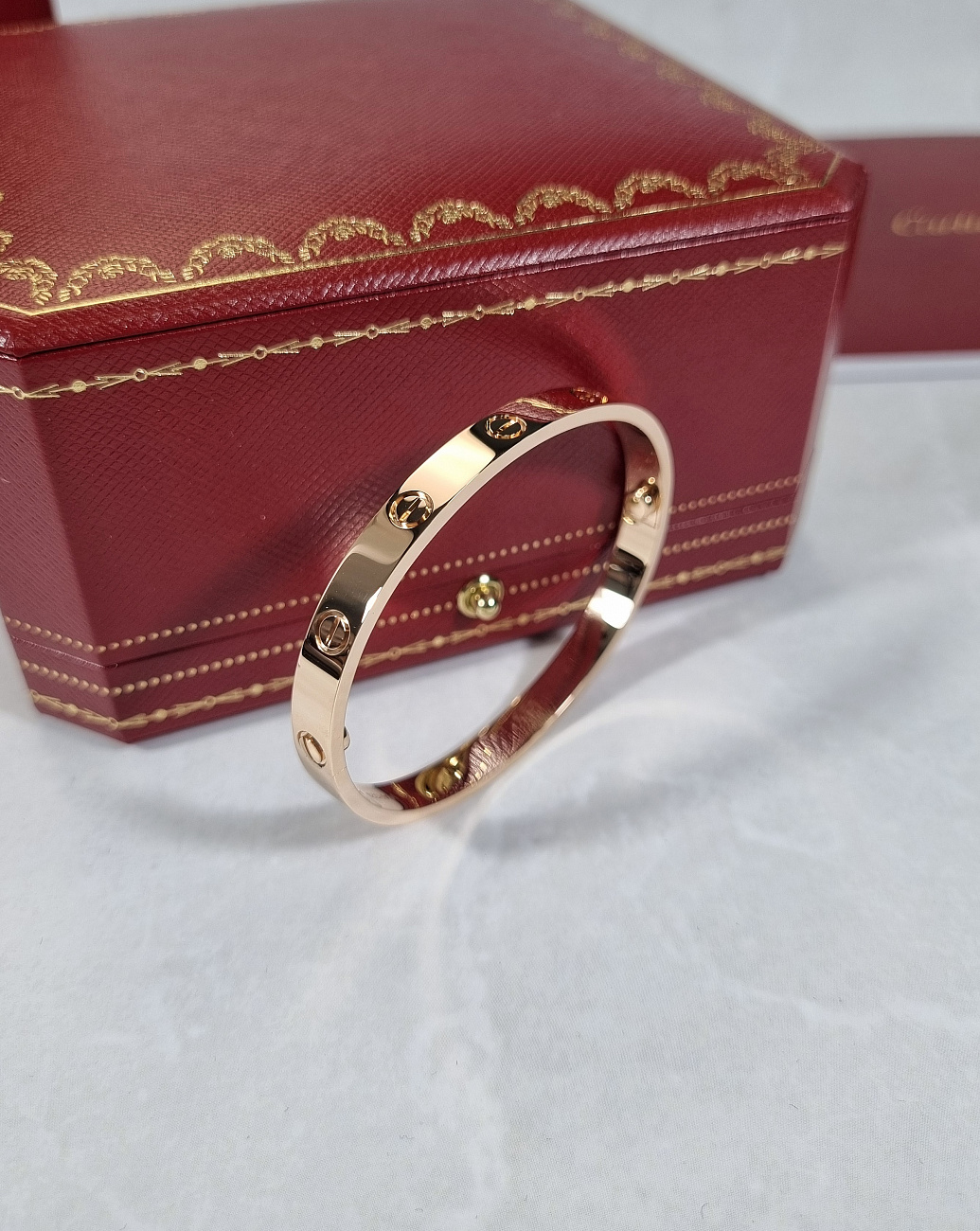 Cartier в наличии в Москве в &quot;Мануфактуре&quot;! 