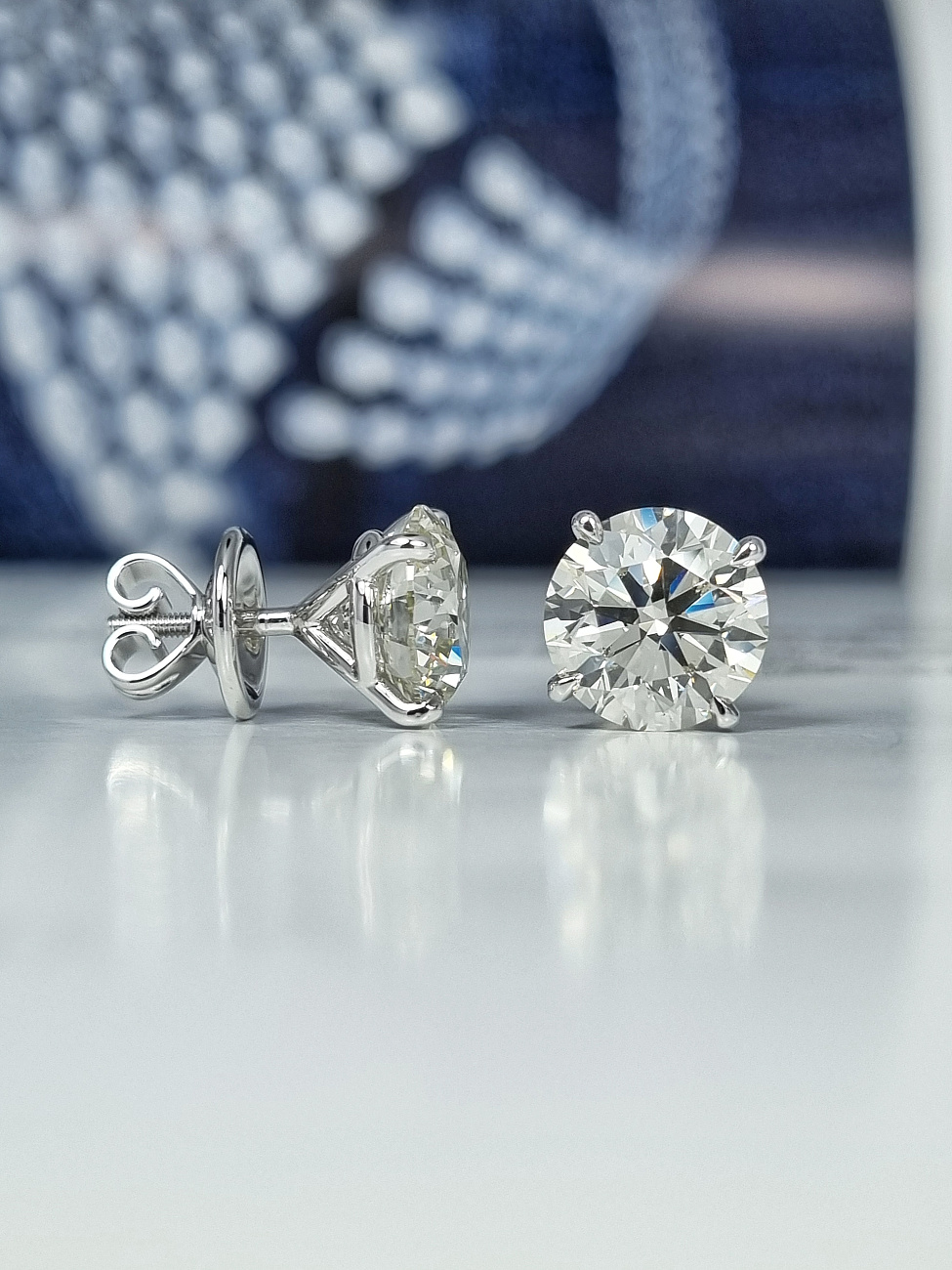 Украшение GIA  Серьги 3,26/3,32 ct. L/VS2 (3 Excellent) Round Diamonds   