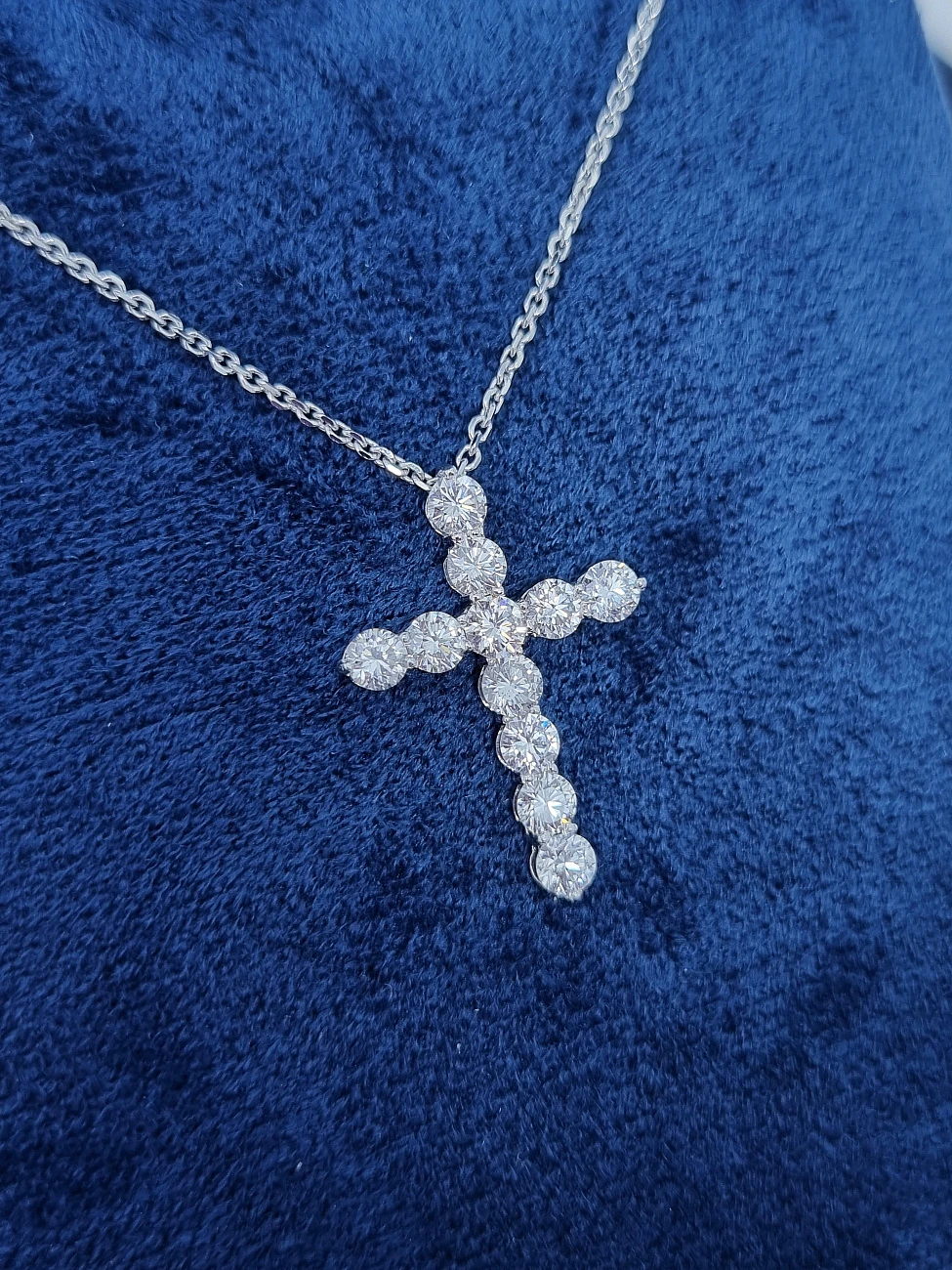 Украшение No Name  Крест с бриллиантами 2,69 ct.   