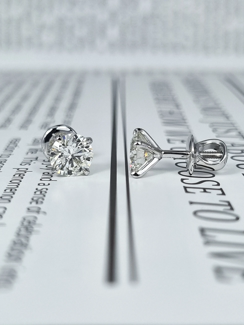Украшение GIA  Серьги 1,02/1,05 ct. J/IF (3 Excellent) Round Diamonds   