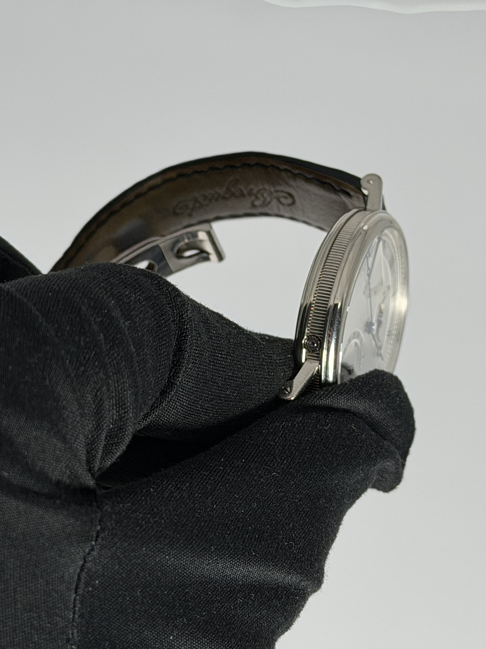 Часы Breguet  Classique Power Reserve White Gold 35.5 mm  3130BB/11/986