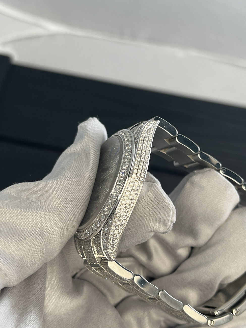 Часы Rolex  Datejust Ii Full Pave Iced Out Diamonds  126300 FIX