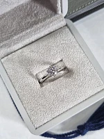 Украшение Mikimoto  Кольцо 1,05 E/Vvs2   