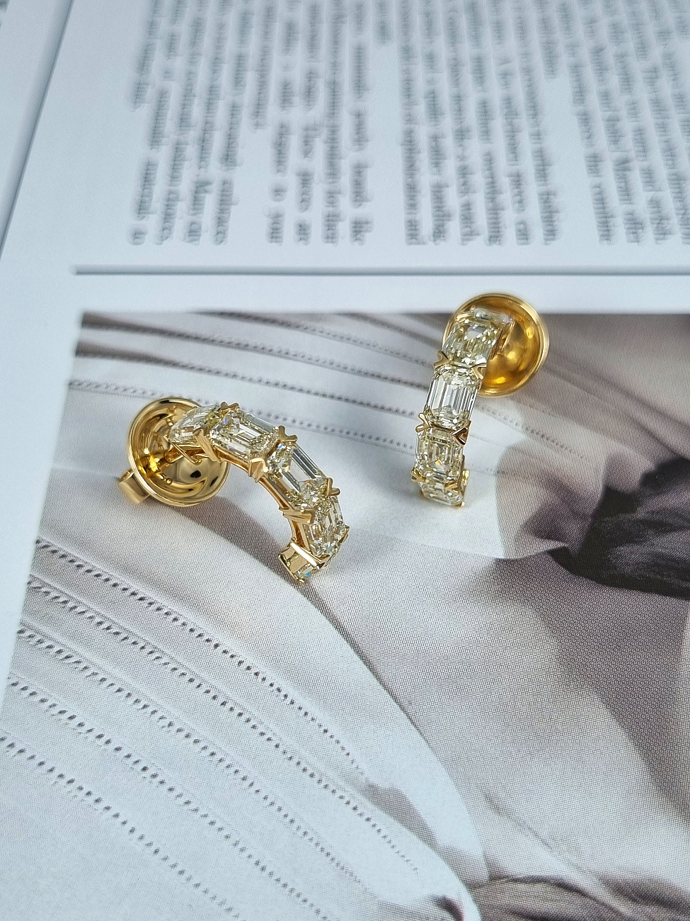 Украшение No Name  Серьги с бриллиантами 4,47 ct. (Emerald cut)   