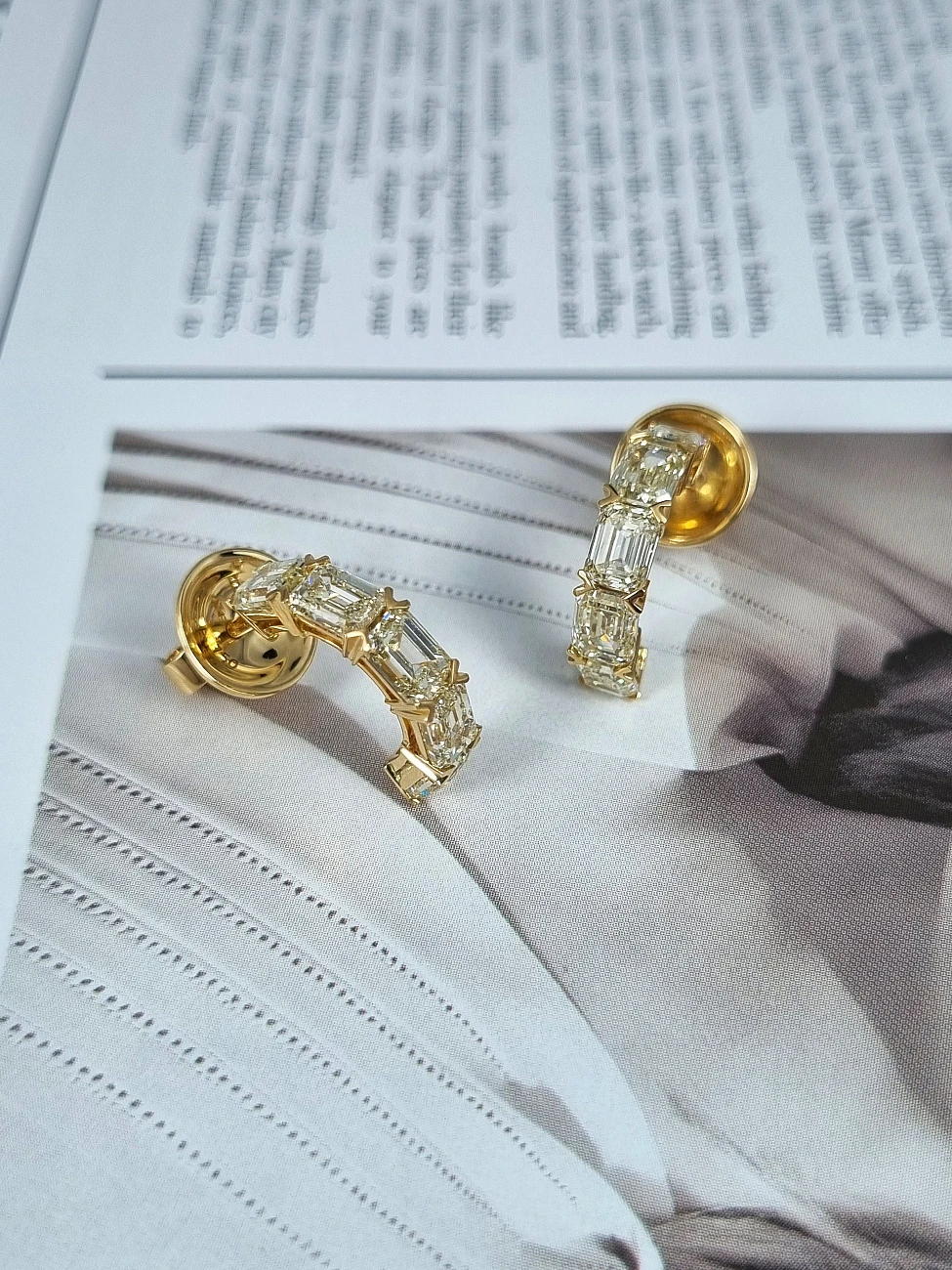 Украшение No Name  Серьги с бриллиантами 4,47 ct. (Emerald cut)   
