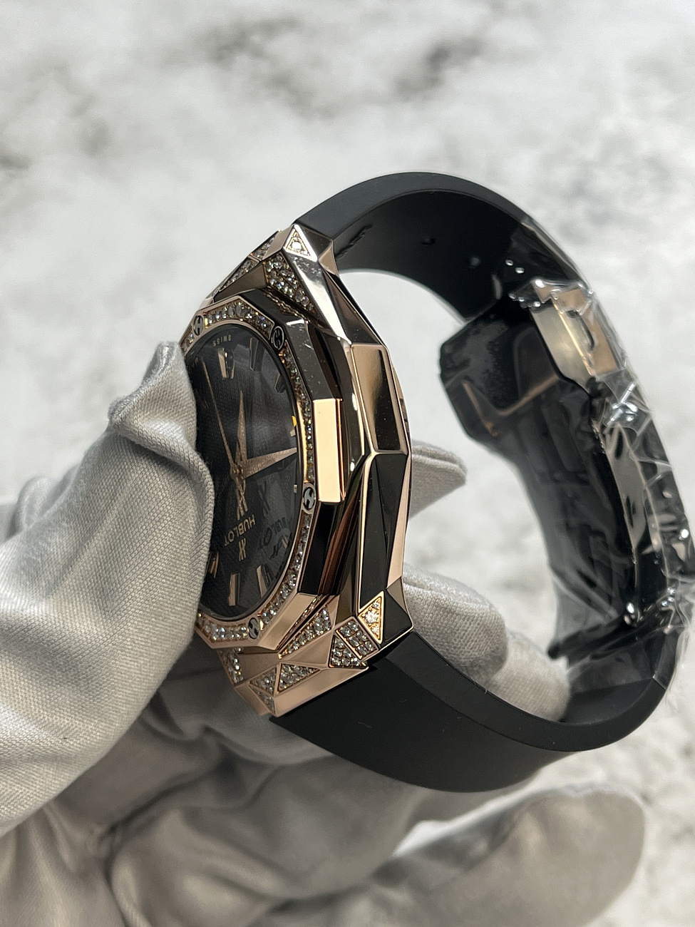 Часы Hublot  Classic Fusion Orlinski King Gold Alternative Pavé  550.OS.1800.RX.1804.ORL19