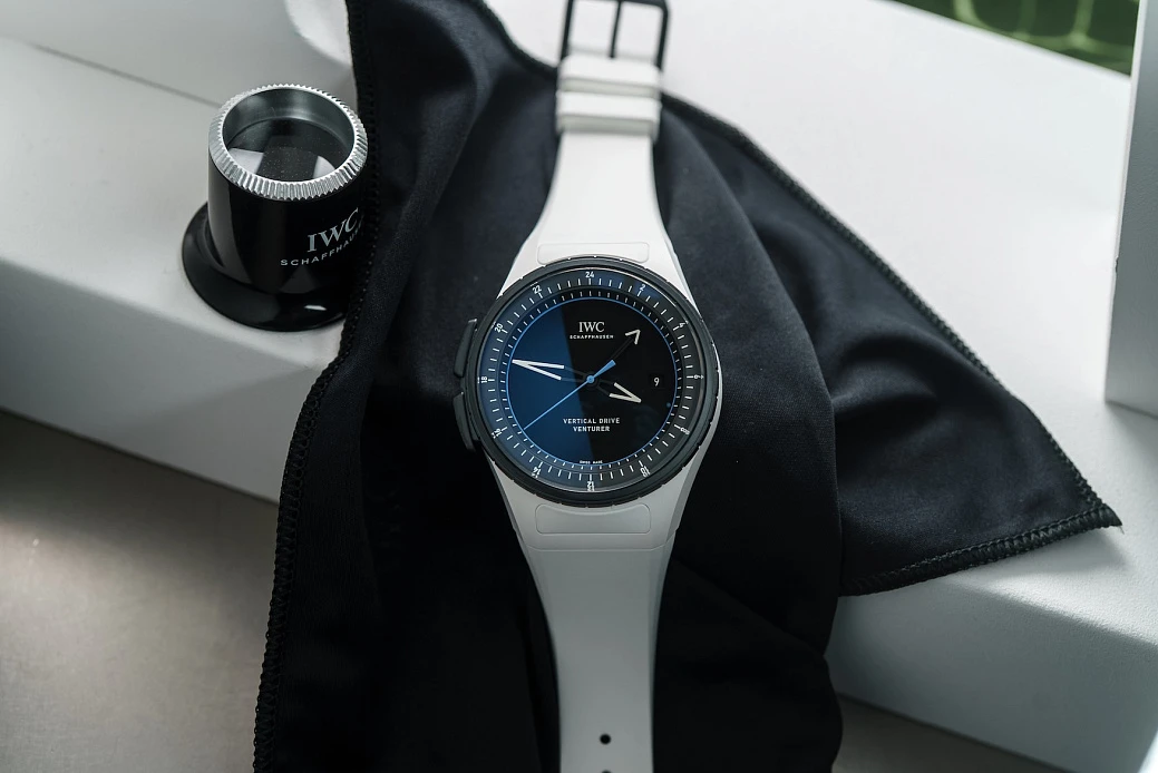 Часы Iwc  Pilot’s Venturer Vertical Drive 44,4mm  IW328601