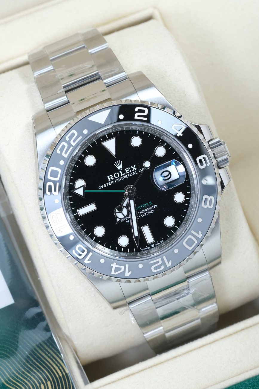 Часы Rolex  Gmt-Master Ii &quot;Bruce Wayne&quot; Oyster  126710GRNR