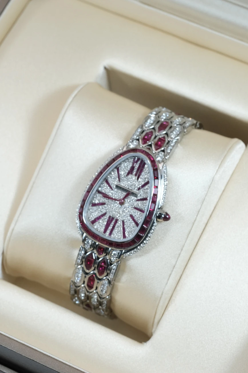 Часы Bvlgari  Serpenti Seduttori Custom Diamonds &amp; Ruby  103937