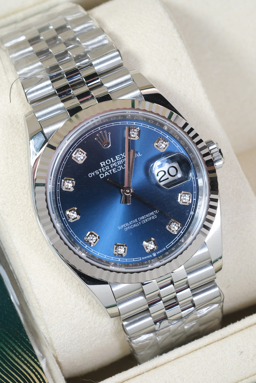 Часы Rolex  Datejust 36Mm Rolex Blue Dial Diamond Index  126234