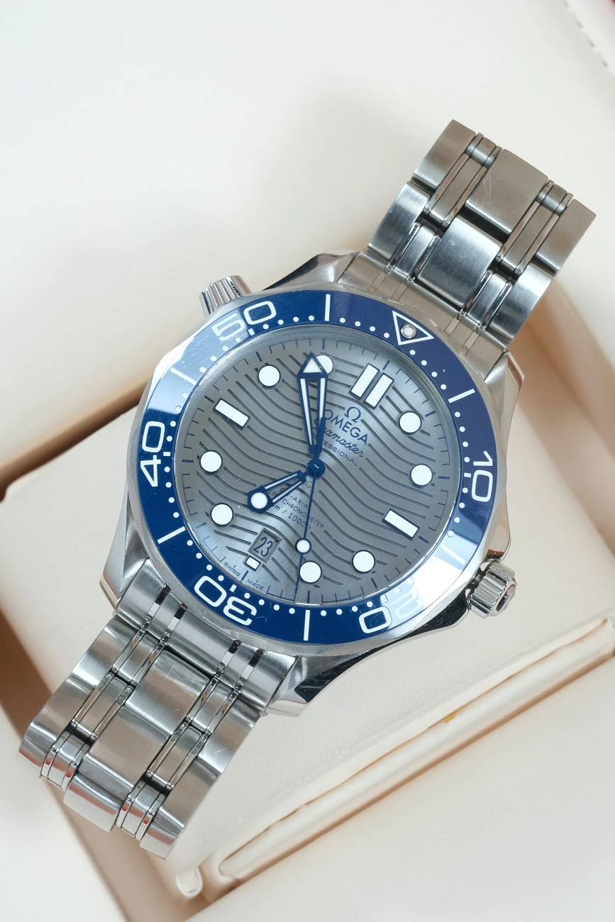 Часы Omega  Seamaster Diver 300M Co‑Axial Master Chronometer 42 Mm  210.30.42.20.06.001