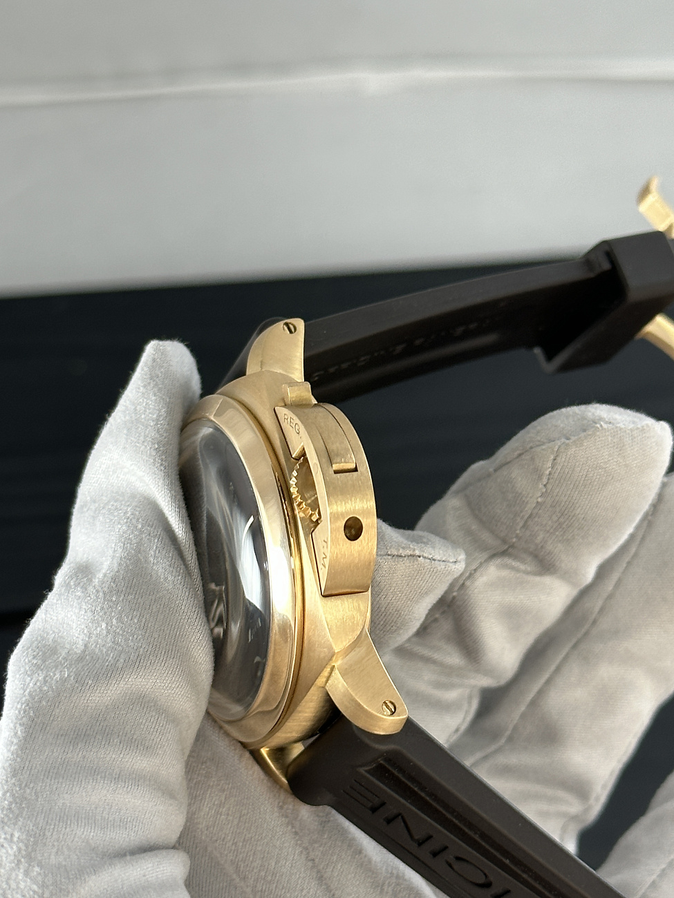 Часы Panerai  Luminor 8-Days Gmt 44Mm  PAM00576