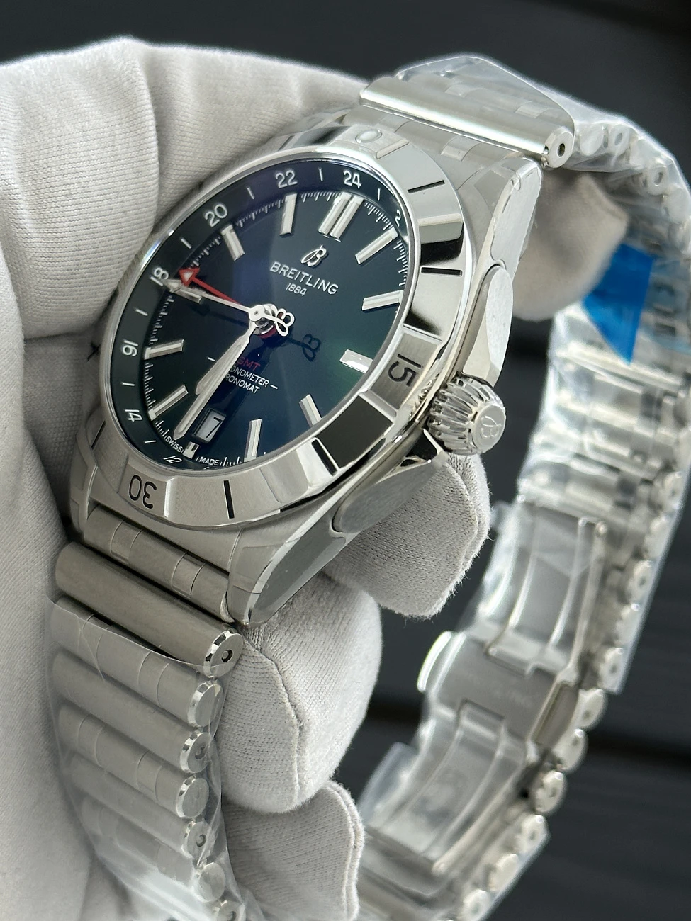 Часы Breitling  Chronomat Automatic Gmt 40  A32398101L1A1