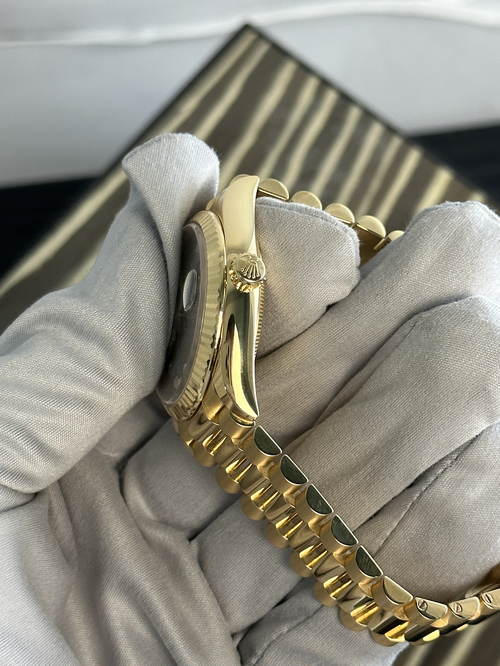 Часы Rolex  Day-Date 36 Mm Yellow Gold Dark Grey Dial  128238-0022