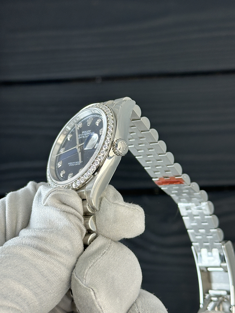 Часы Rolex  Oyster Perpetual Datejust 36 Diamonds Bezel Blue Dial  126284RBR