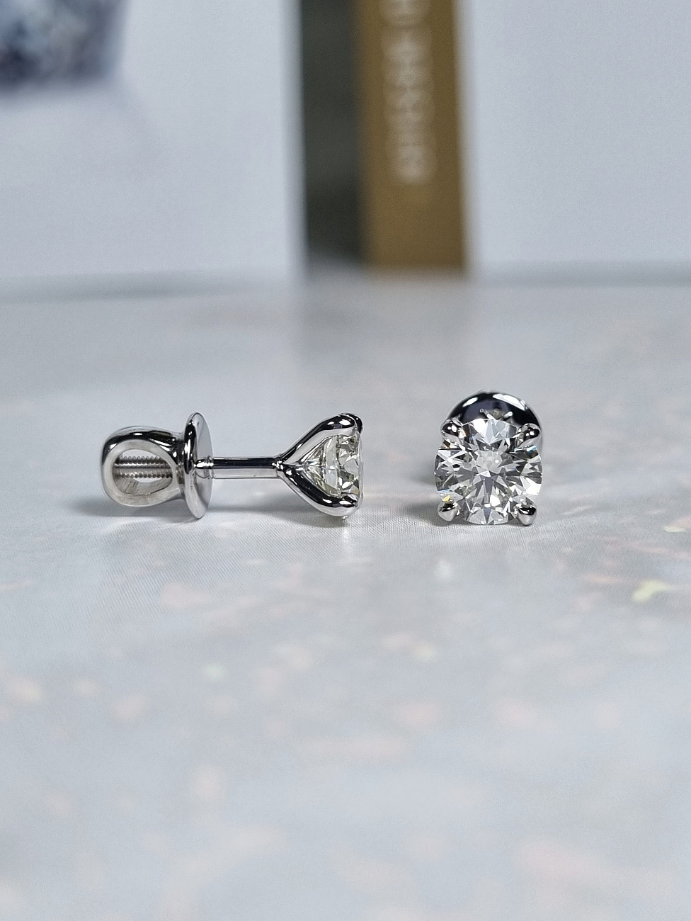 Украшение NO NAME  Серьги 1,00 F/Vs1;/1,00 H/Vs2   