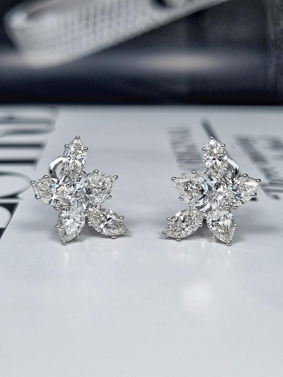 Украшение GIA  Cluster Diamond Earrings 5,02 ct. H/VS   