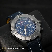 Часы Breitling  Super Avenger Chronograph 48 Night Mission  V13375101C1X1