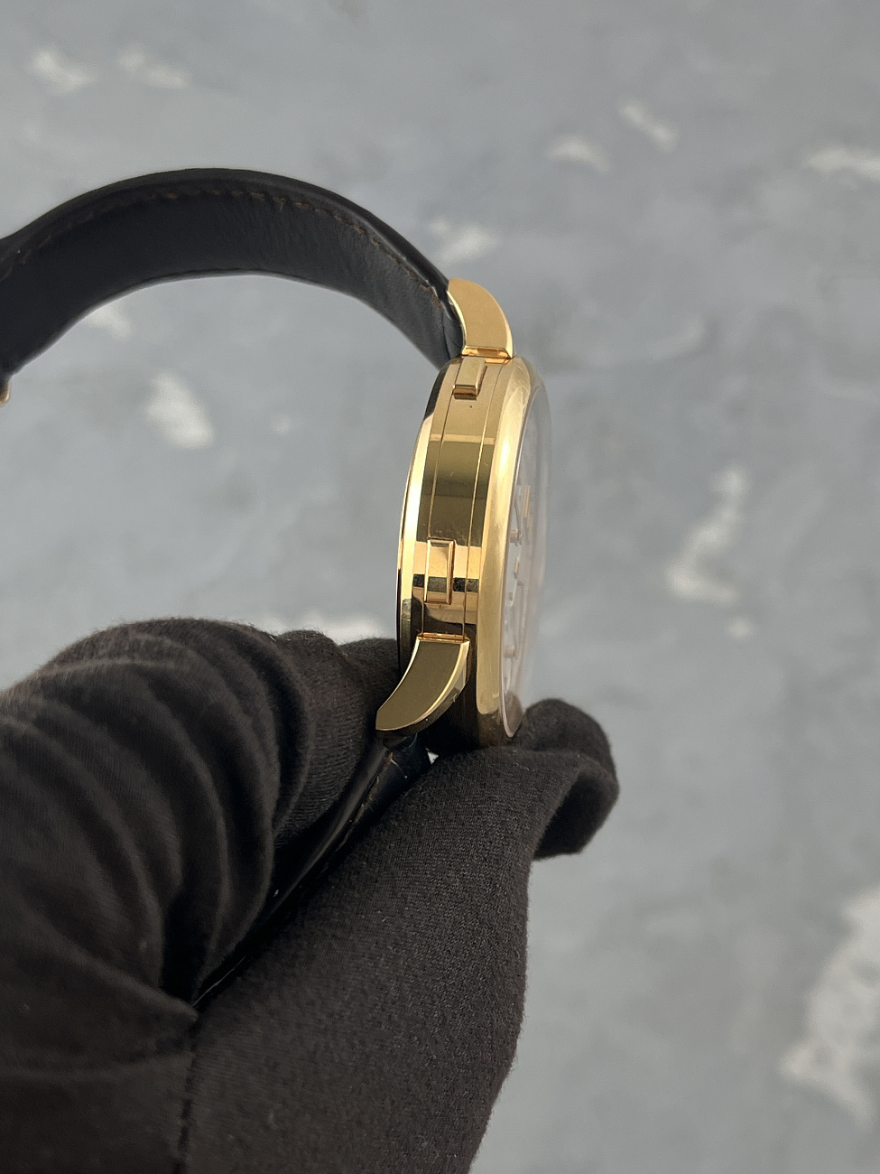 Часы A. Lange & Sohne  1 Time Zone  116.032