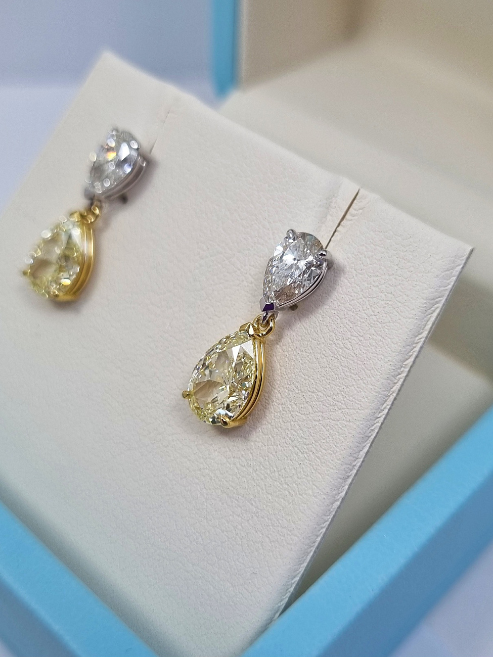 Украшение NO NAME  Серьги 1,51/1,51 Ct. U To V Range/Vvs2   