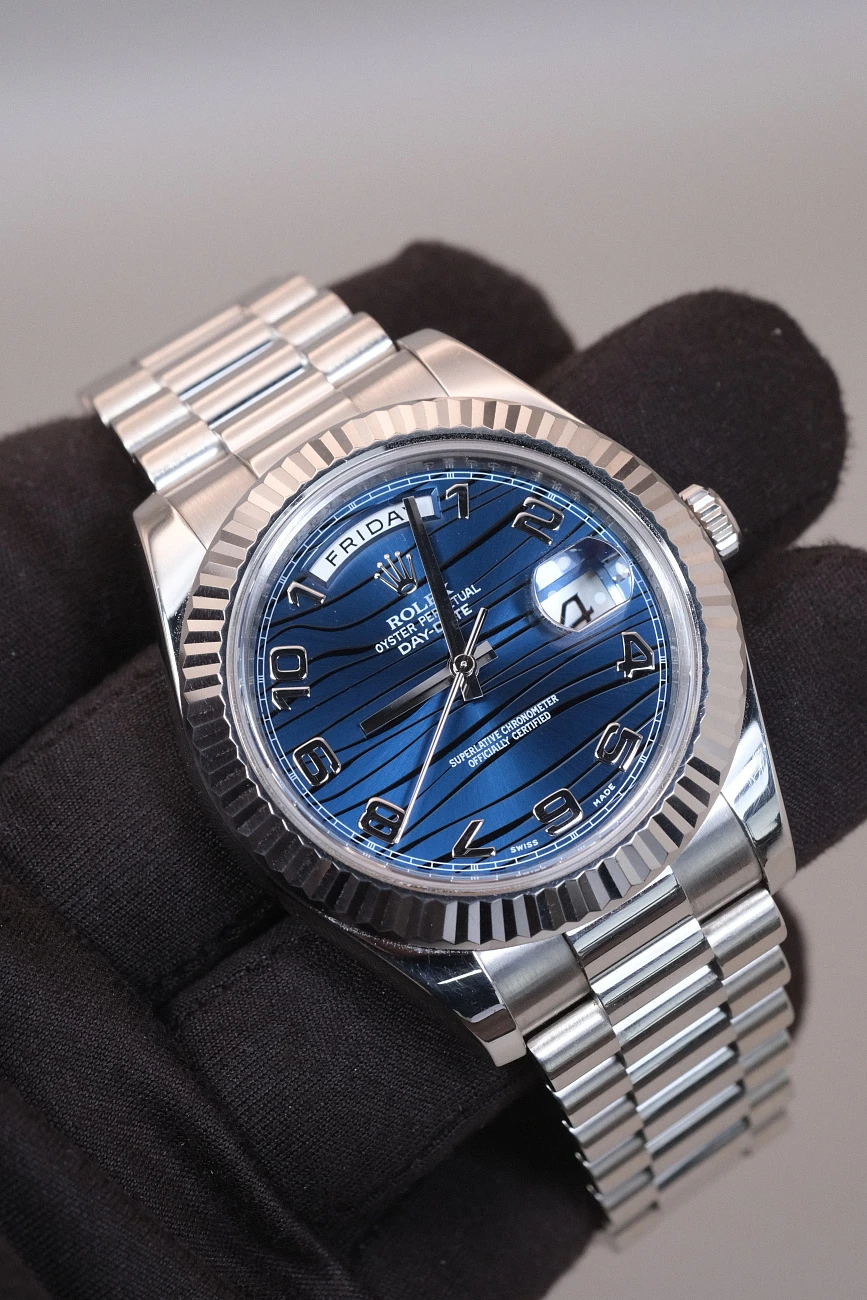 Часы Rolex  Day-Date 41Mm Blue Waves Dial  218239