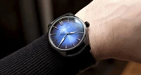 Заказать H. Moser &amp; Cie  H. Moser &amp; Cie Pioneer Centre Seconds  3200-1205