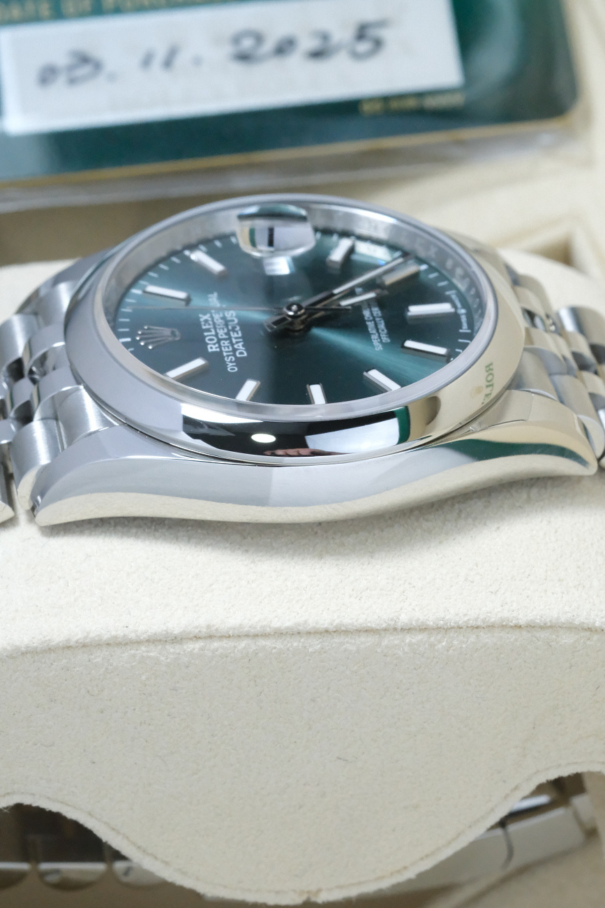 Часы Rolex  Datejust 36 Oyster Perpetual  126200