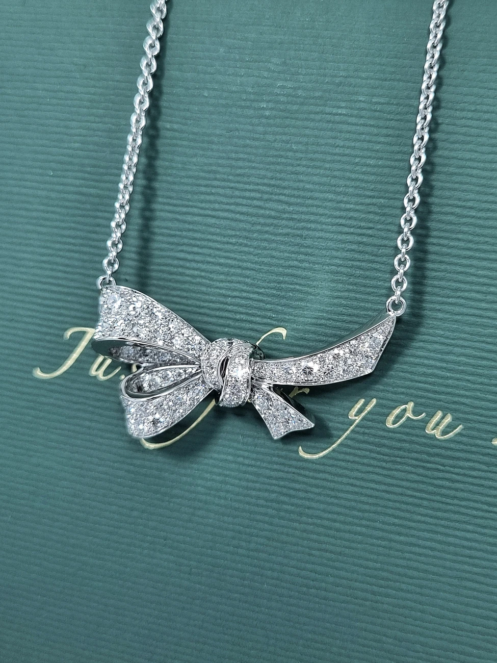 Украшение Graff  Tilda's Bow Diamond Pendant  RGP798 