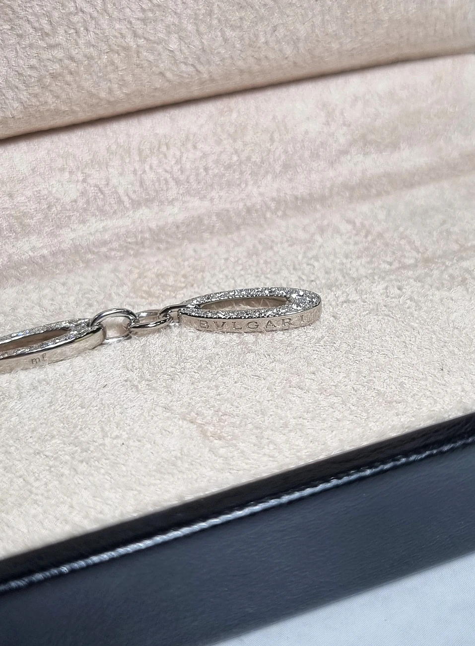 Украшение Bvlgari  Elisia Diamond White Gold Bracelet   