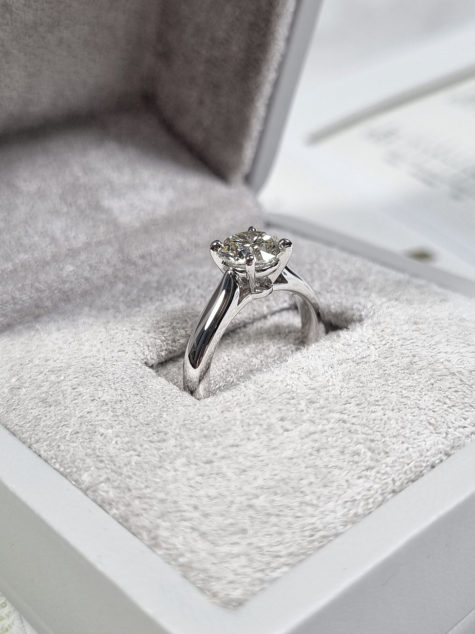 Украшение GIA  Кольцо С Бриллиантом 1,60 Ct. K/Si1 (3 Excellent)   