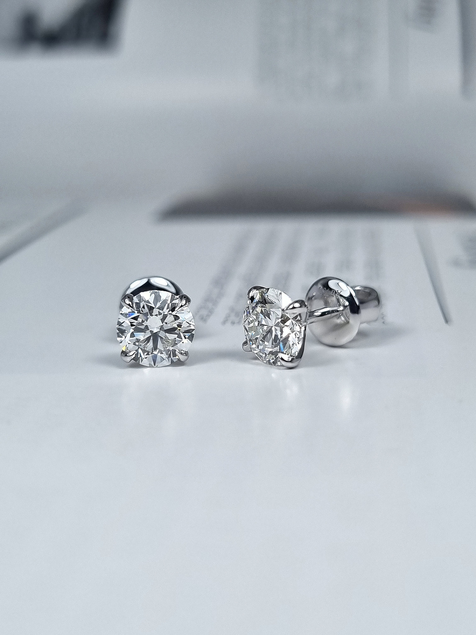 Украшение NO NAME  Серьги 1,01/1,01 ct. H/VS2 (3 Excellent)   