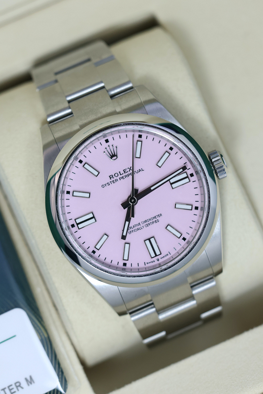 Часы Rolex  Oyster Perpetual 41 Mm Candy Pink Dial New Model  134300