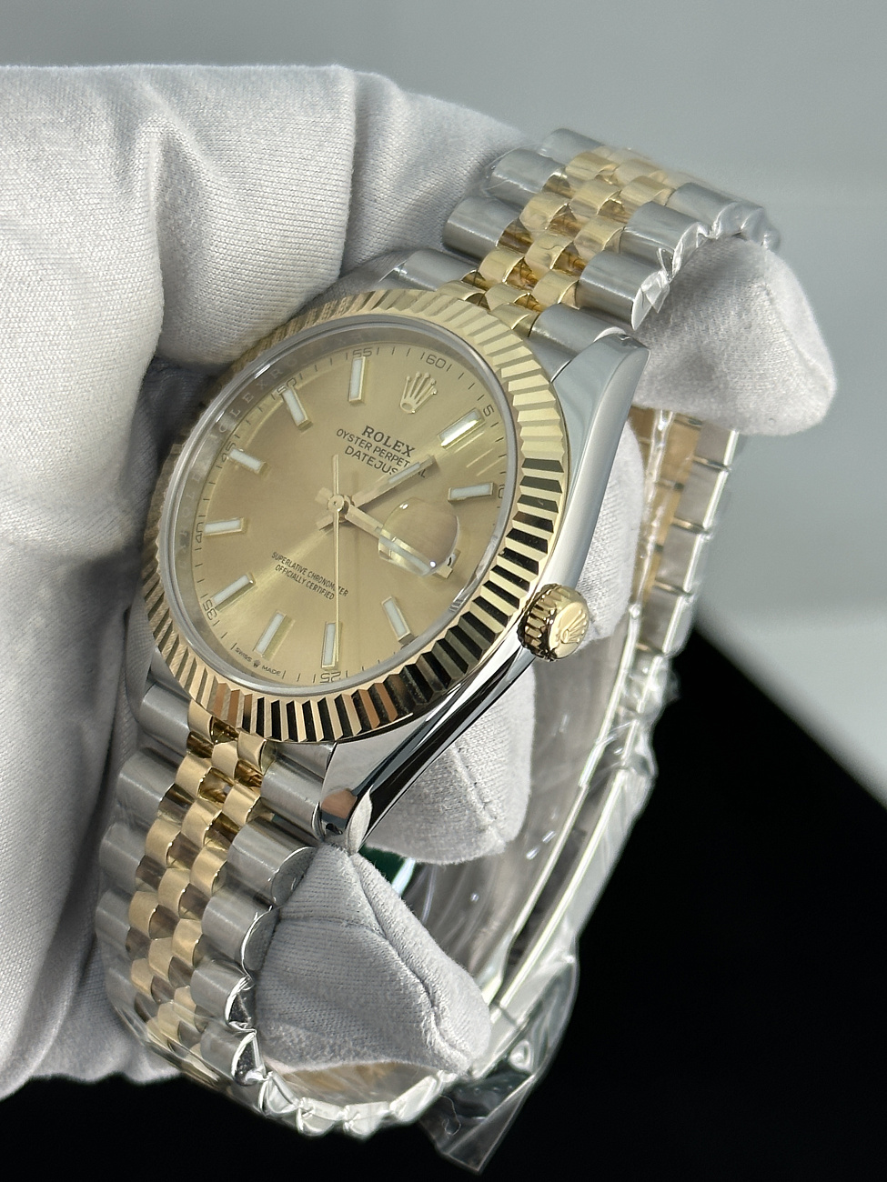 Часы Rolex  Oyster Perpetual Datejust Ii 41 Mm Steel And Yellow Gold  126333