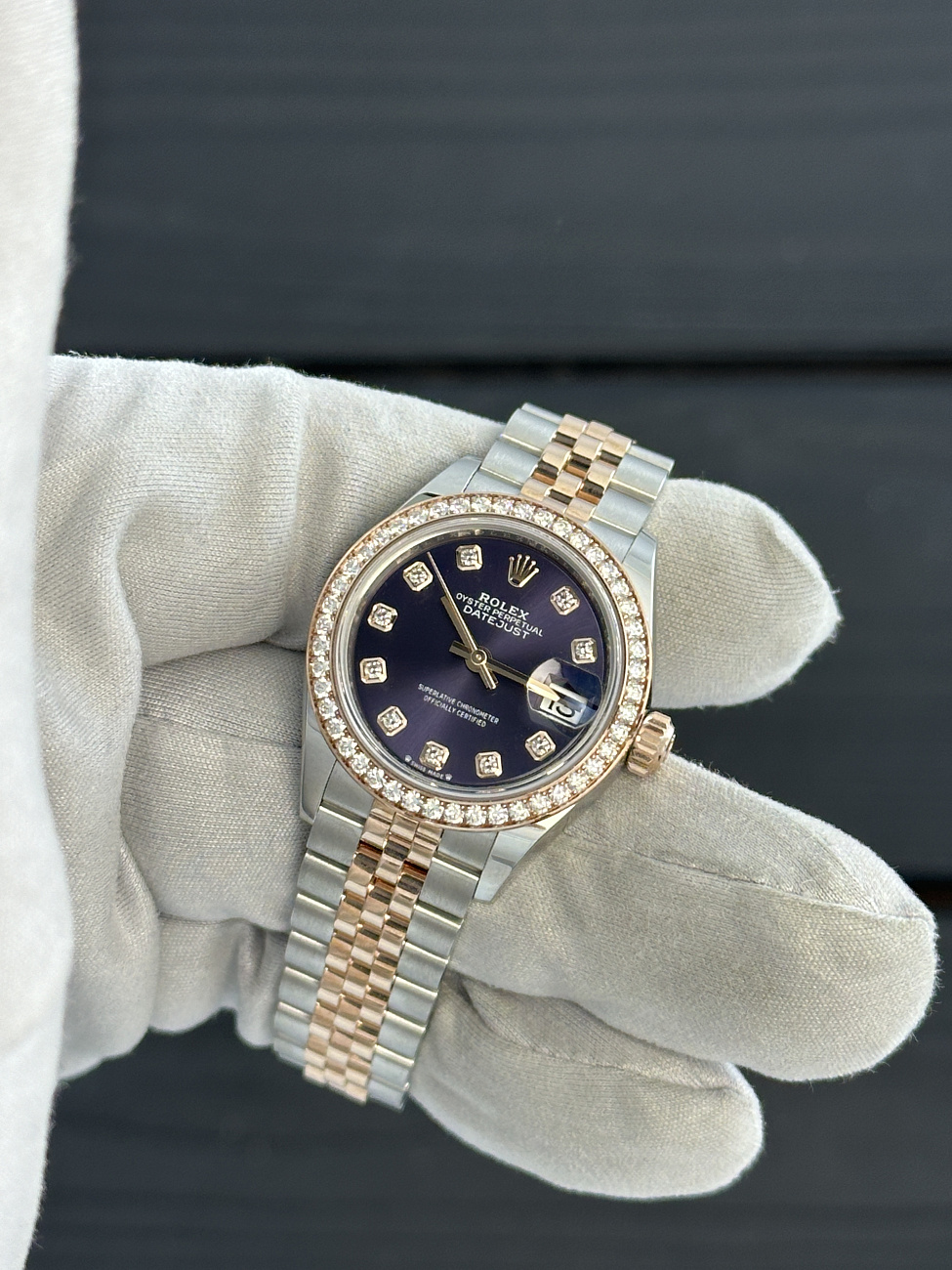 Часы Rolex  Lady-Datejust 28Mm Purple Dial Diamonds  279381RBR