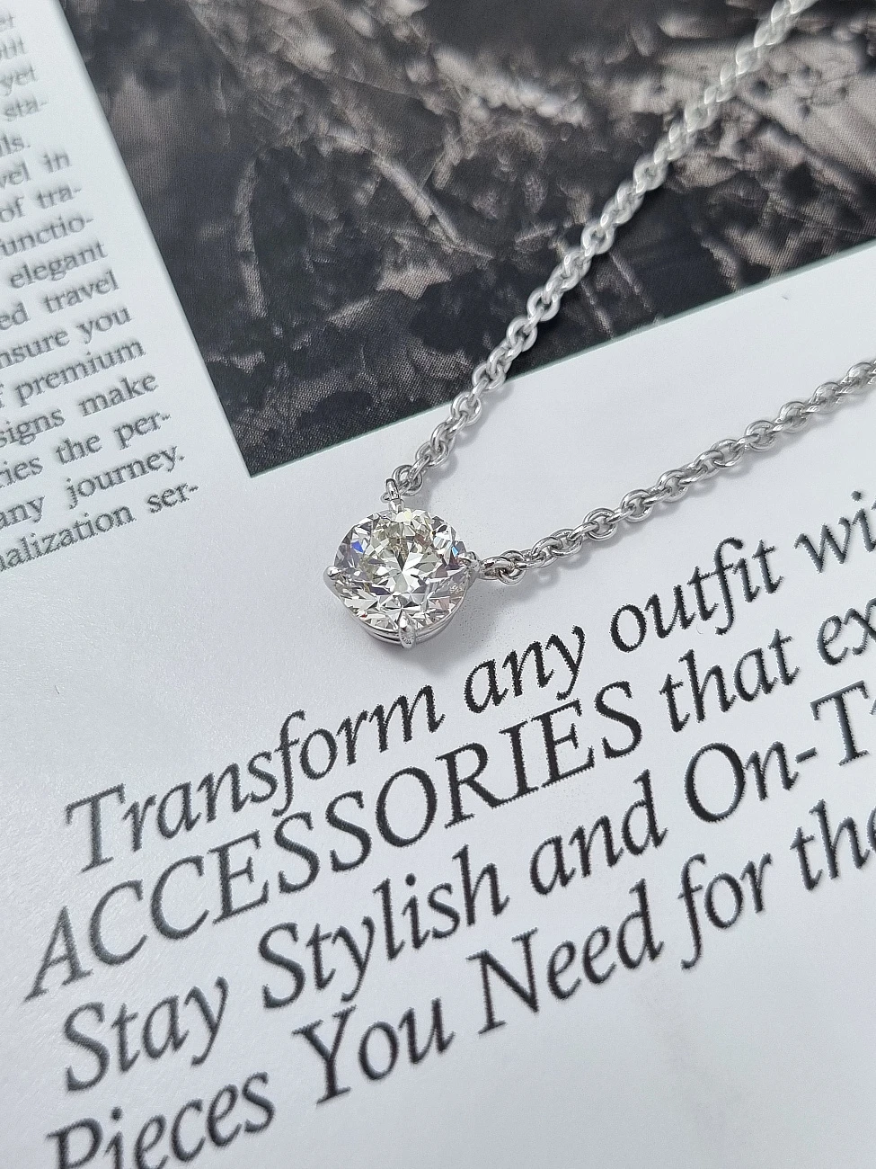 Украшение GIA  Подвеска с бриллиантом 1,11 ct. J/VS2 "Lucky Number"   