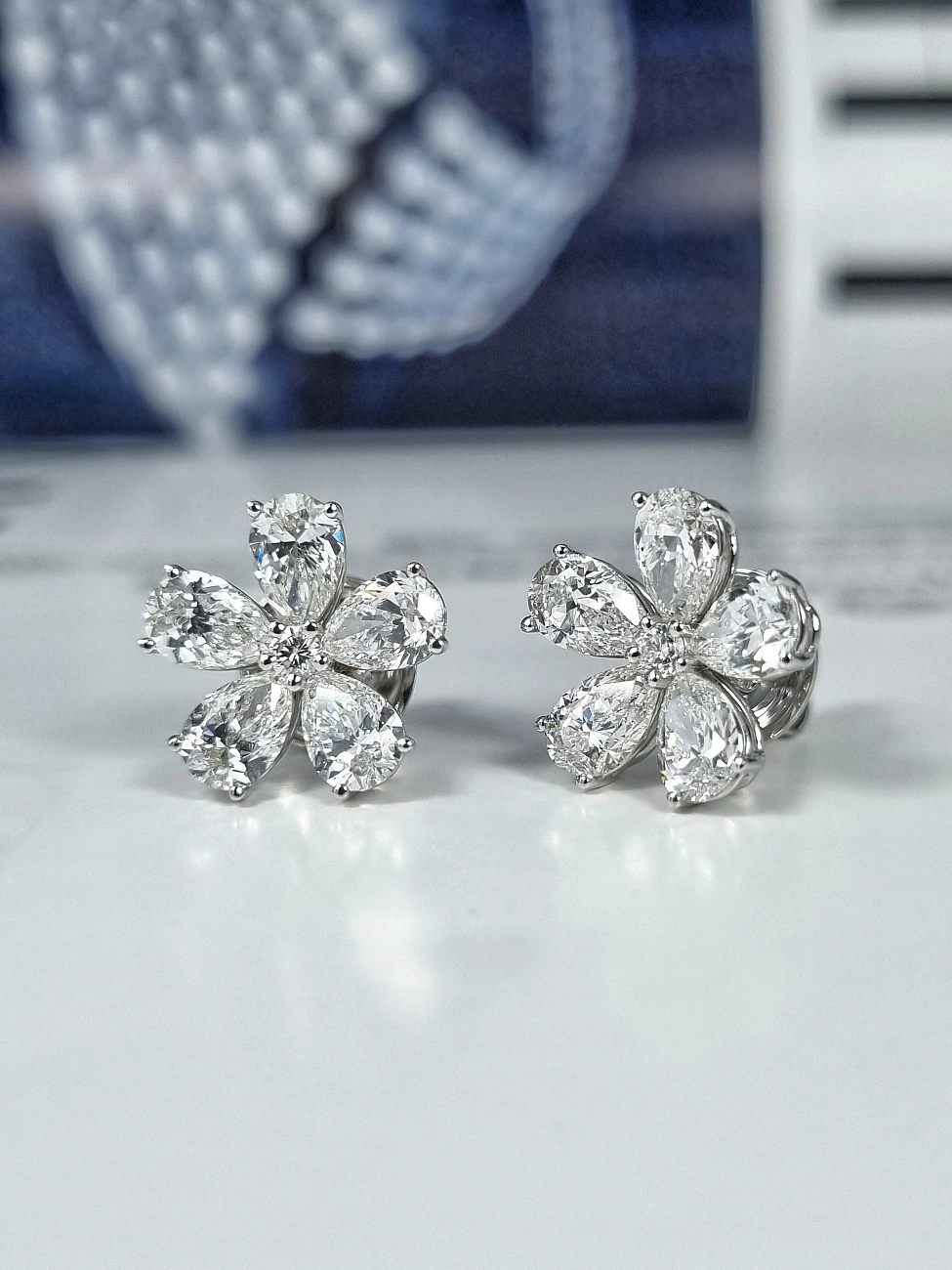 Украшение GIA  Серьги с бриллиантами 5,00 ct. F/VS1   