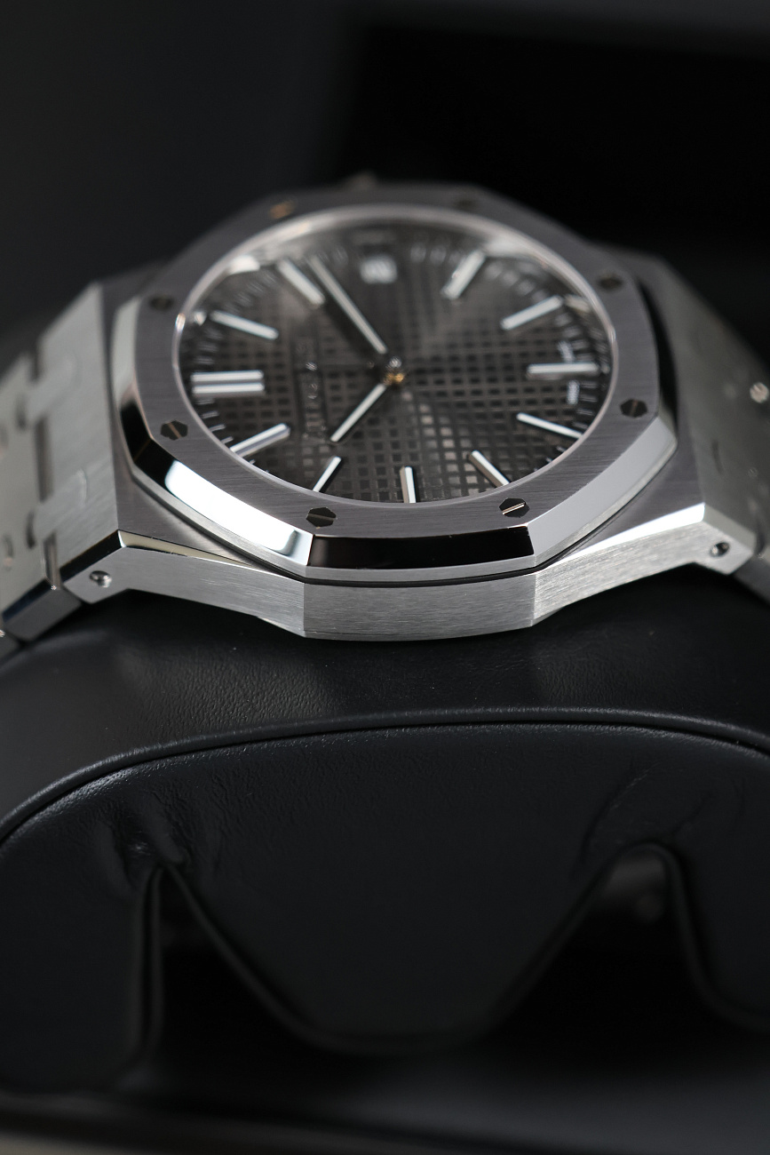 Часы Audemars Piguet  Royal Oak 41mm Selfwinding Grey Dial  15510ST.OO.1320ST.10