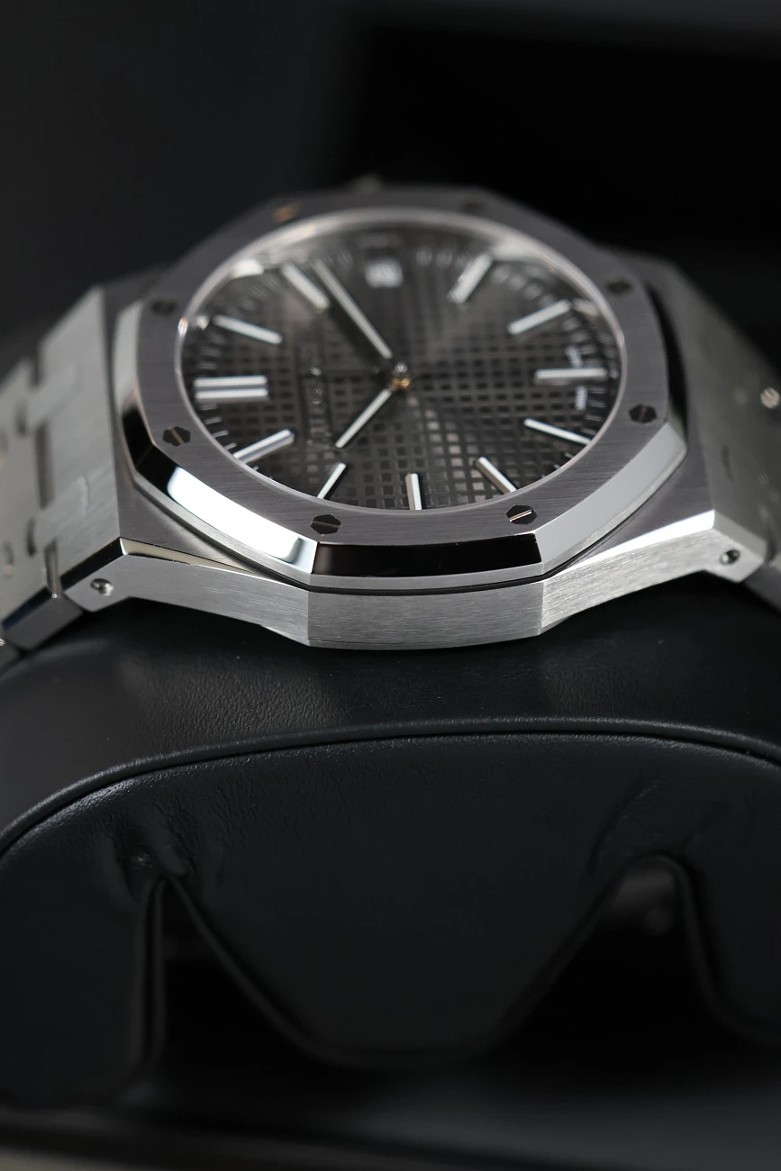 Часы Audemars Piguet  Royal Oak 41mm Selfwinding Grey Dial  15510ST.OO.1320ST.10