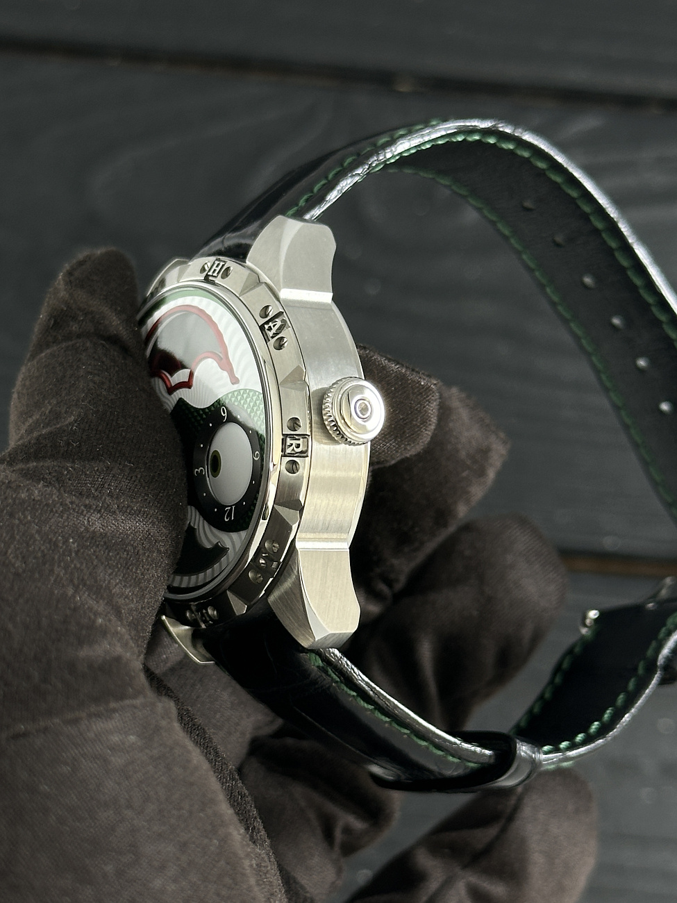 Часы Константин Чайкин (Konstantin Chaykin)  Ventuno  Harlequin