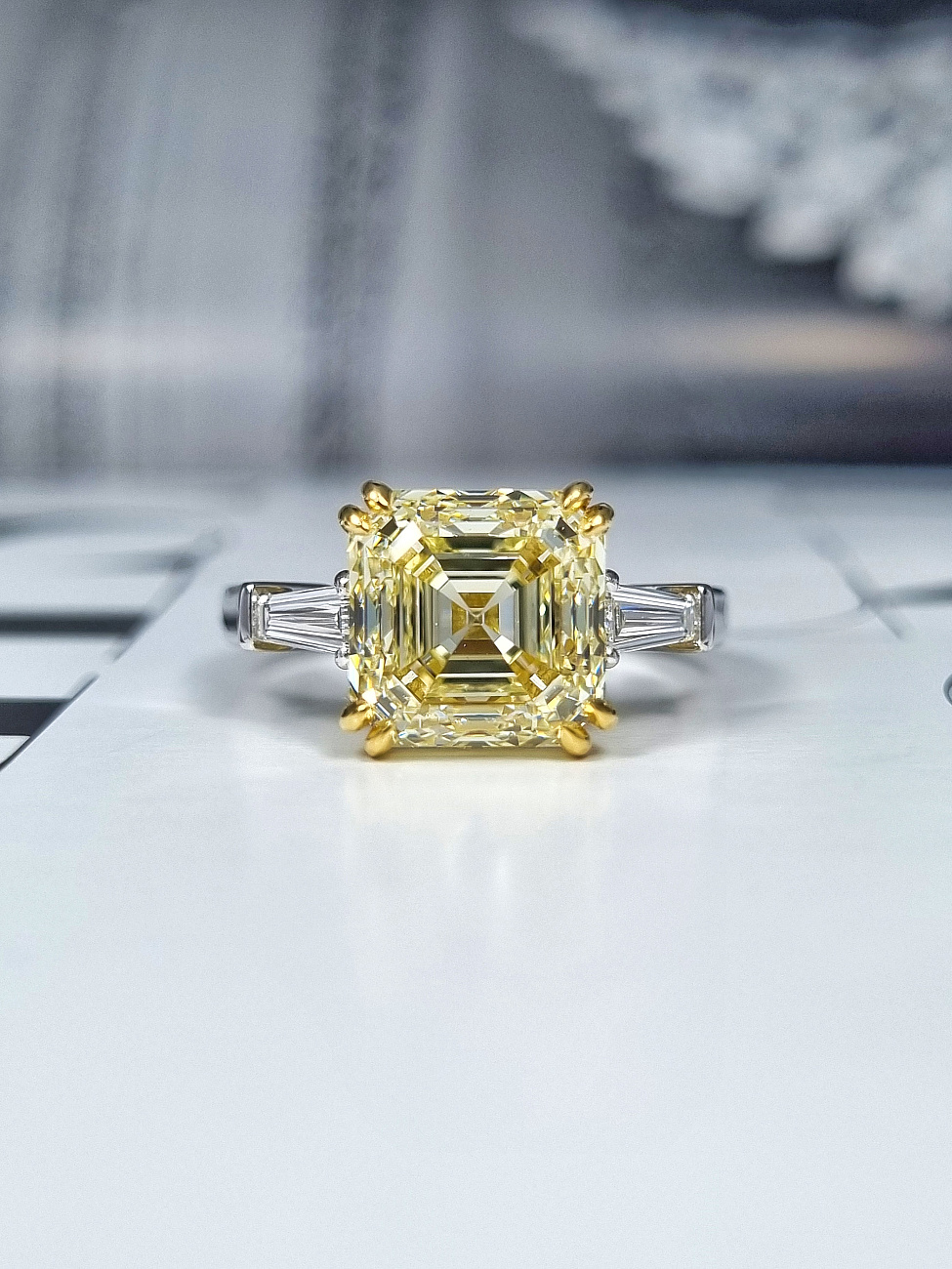 Украшение GIA  Кольцо с бриллиантом 5,03 ct. U to V/VS2   