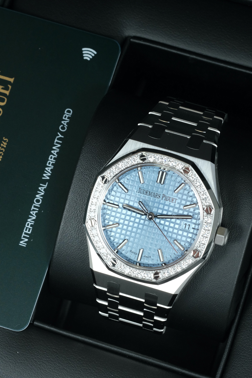 Audemars Piguet в наличии в Москве в &quot;Мануфактуре&quot;! 