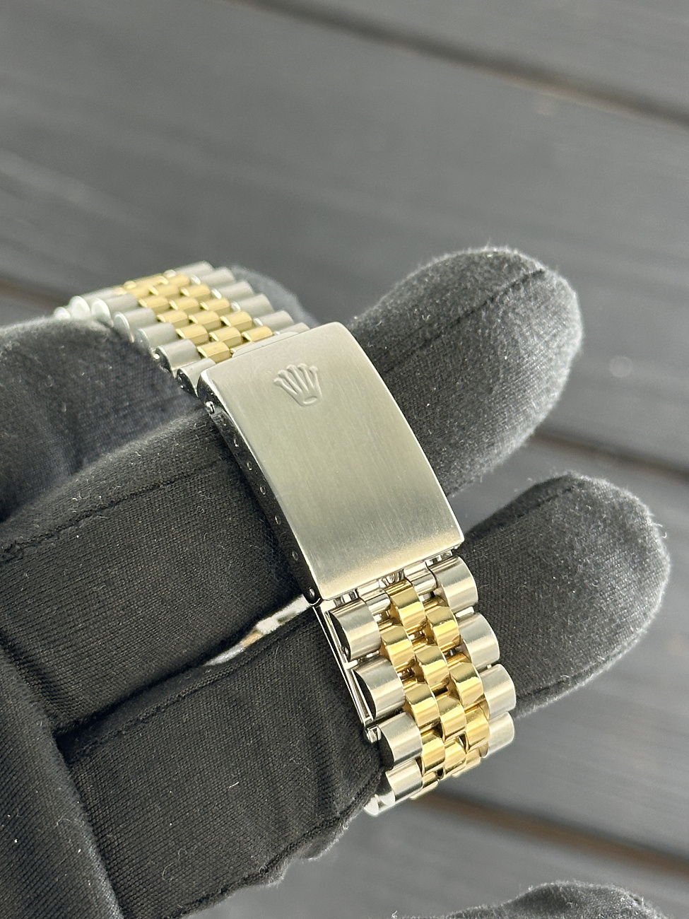 Часы Rolex  Datejust 36Mm Mop Dial Custom Diamonds  16233