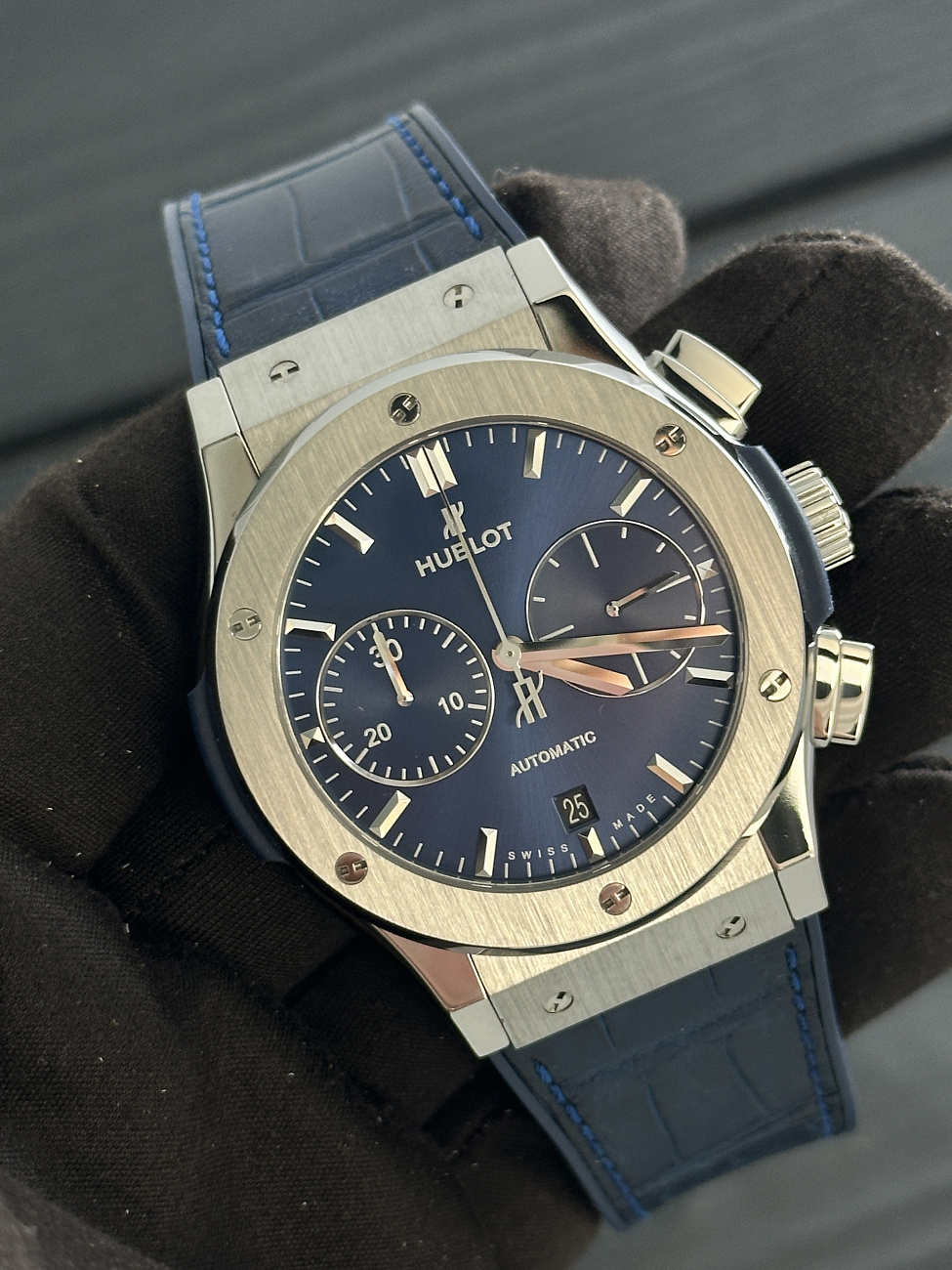 Часы Hublot  Classic Fusion Chronograph Titanium Blue 45 Mm  521.NX.7170.LR