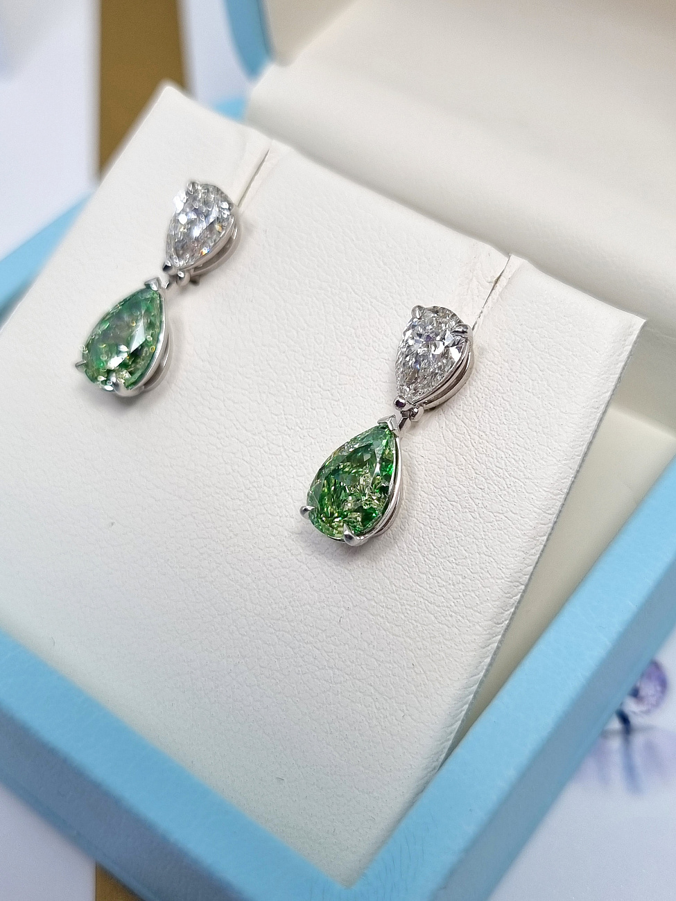 Украшение NO NAME  Серьги С Бриллиантами 2,00/2,01 Ct. Flbgy/Vvs+   