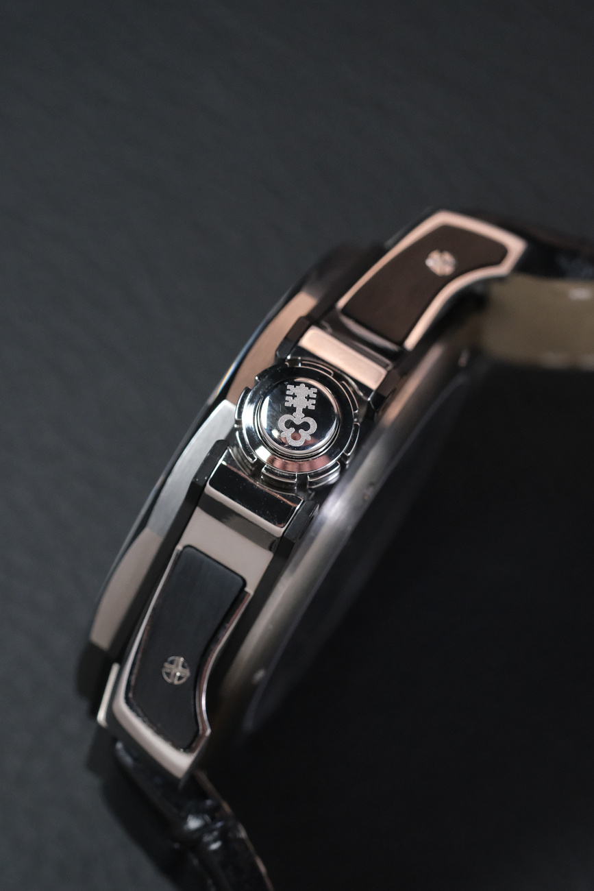 Часы Corum  Admirals Cup Double Tourbillon  A108/02337