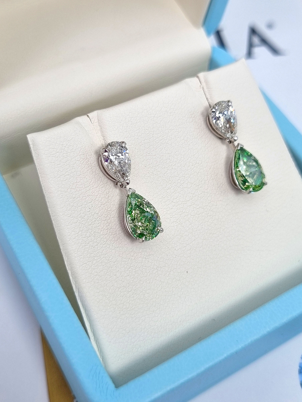 Украшение NO NAME  Серьги С Бриллиантами 2,00/2,01 Ct. Flbgy/Vvs+   