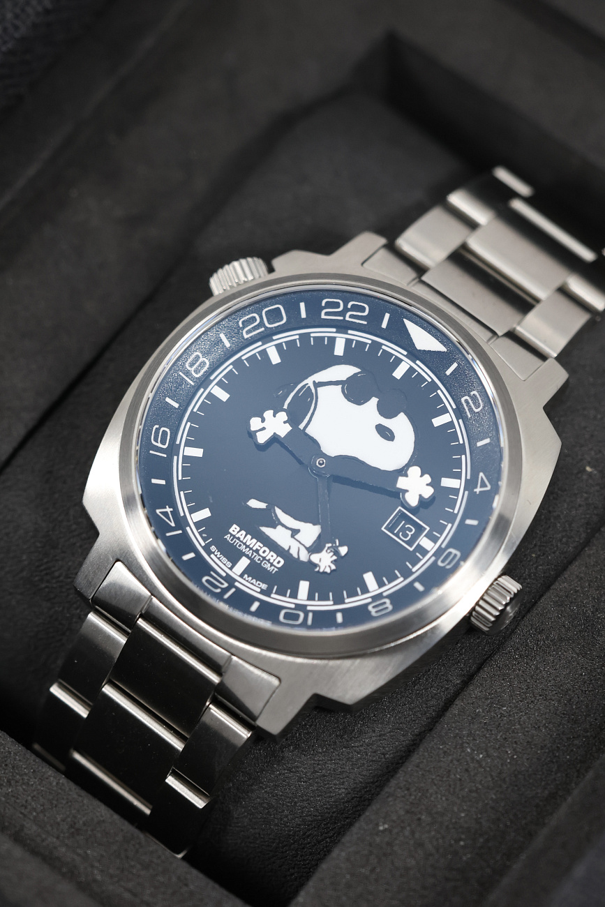 Часы Bamford   SNOOPY LIMITED-EDITION GMT 75TH ANNIVERSARY OF PEANUTS  SNOOPY