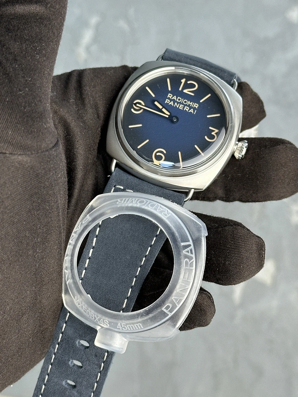 Часы Panerai  Panerai Radiomir Tre Giorni 45Mm  PAM01335